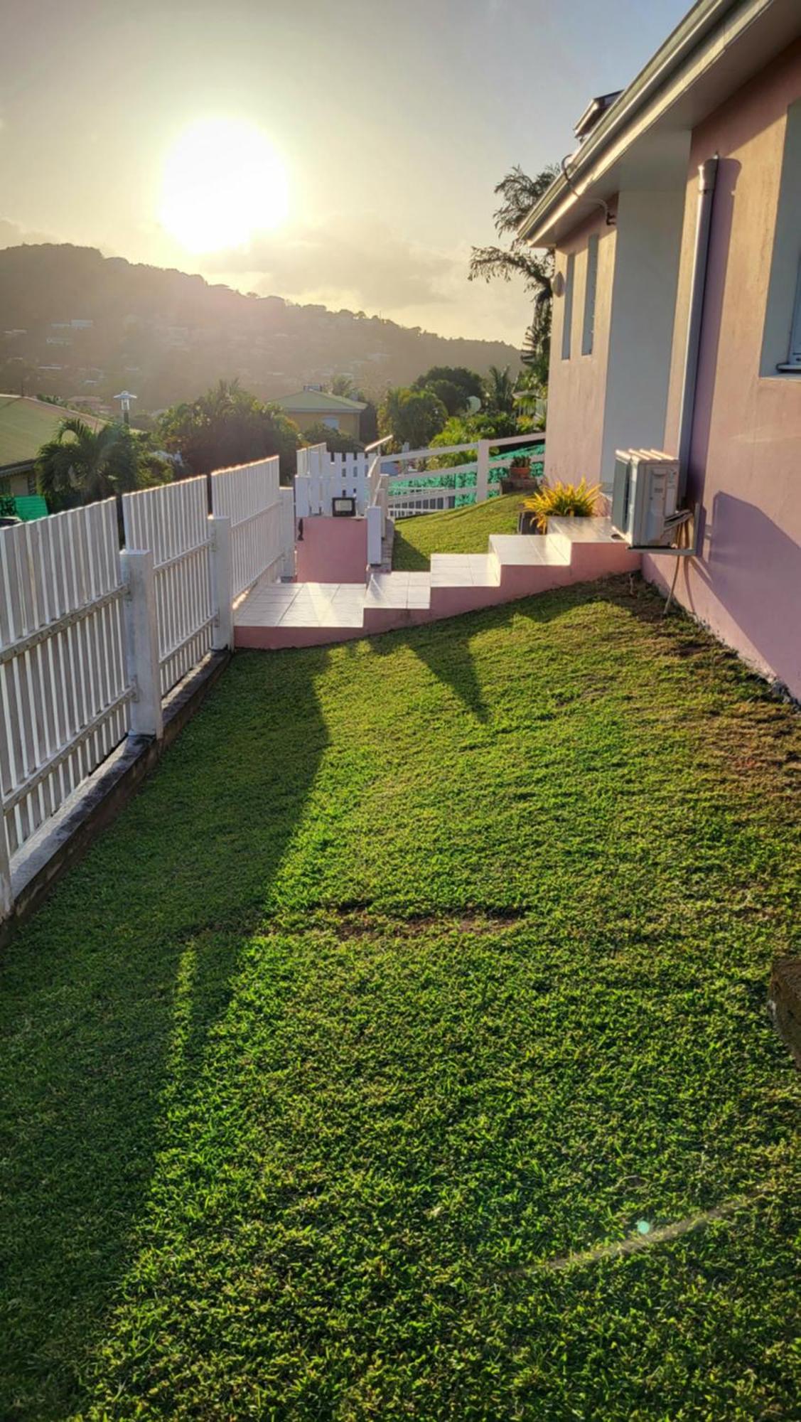 Maison Indep, Spa, Mer, Jardin, Bien-Etre Les Trois-Ilets Luaran gambar